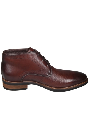 Daniel Kenneth Daniel Kenneth Yurian 2640937 Bruine Veterboot