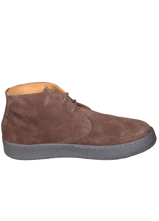 Daniel Kenneth Daniel Kenneth Adrian 2640609 Bruine Veterboot