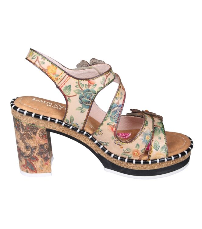 Laura Vita NAOMIO 16