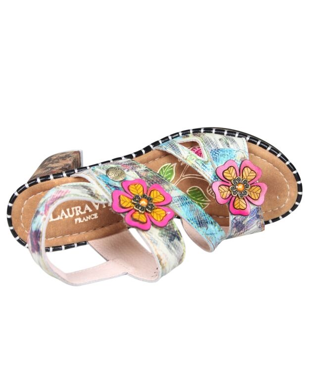 Laura Vita NAOMIO 13