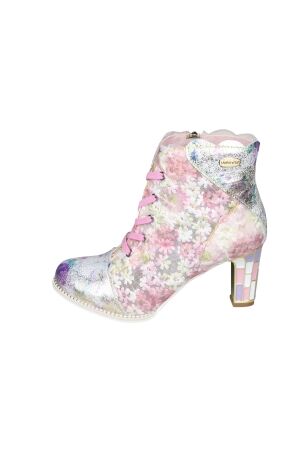 Laura Vita Alcbaneo 427